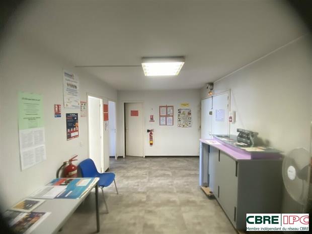 Bureau Location 40100 DAX  