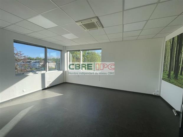 Bureau Location 64140 LONS  