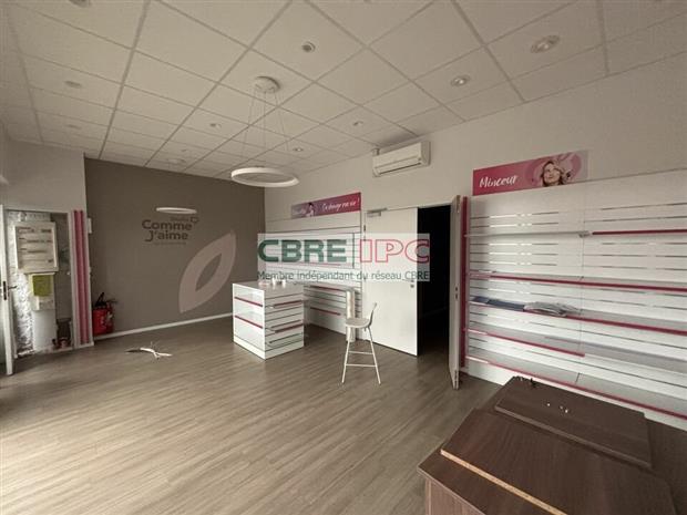 Commerce Location 64000 PAU  