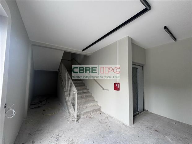 Bureau Location 64000 PAU  