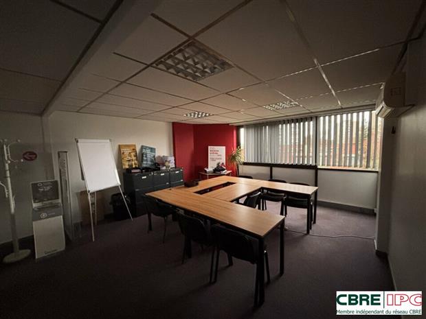 Bureau Location 64000 PAU  