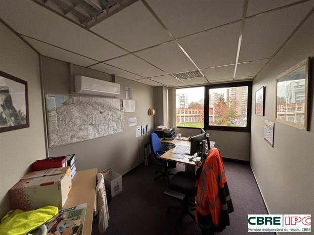 Bureau Location 64000 PAU  