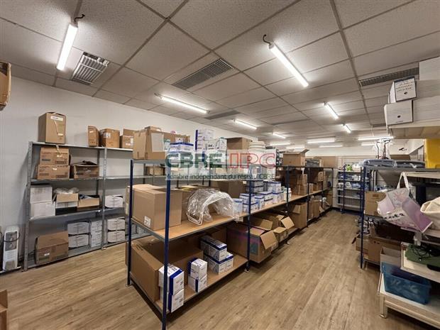 Commerce Location 64000 PAU  