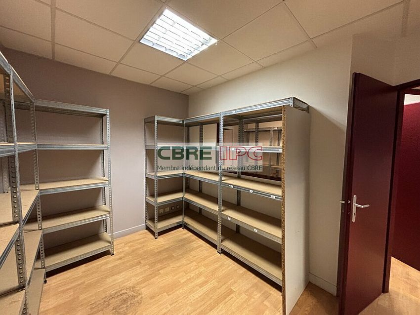 Commerce Location 64000 PAU  
