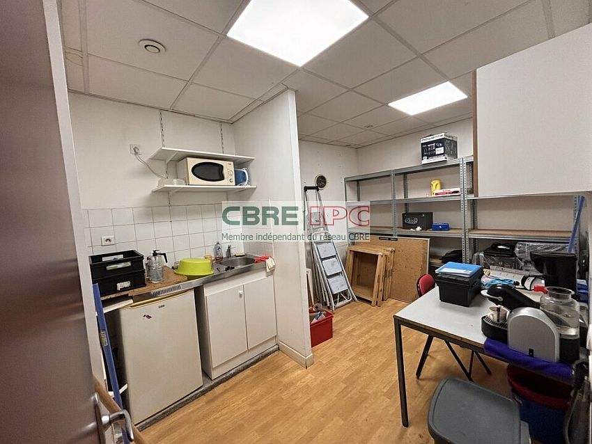 Commerce Location 64000 PAU  
