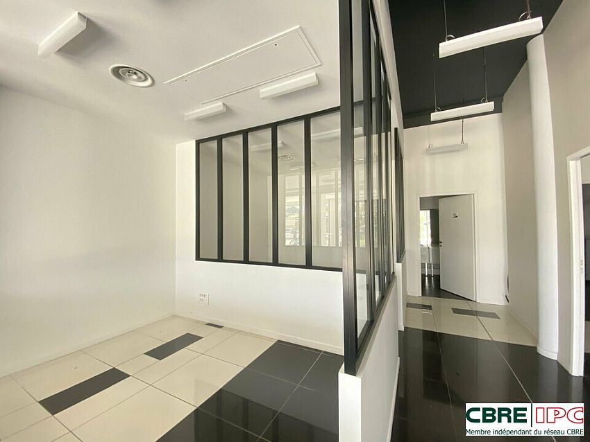 Commerce Location 64600 ANGLET  
