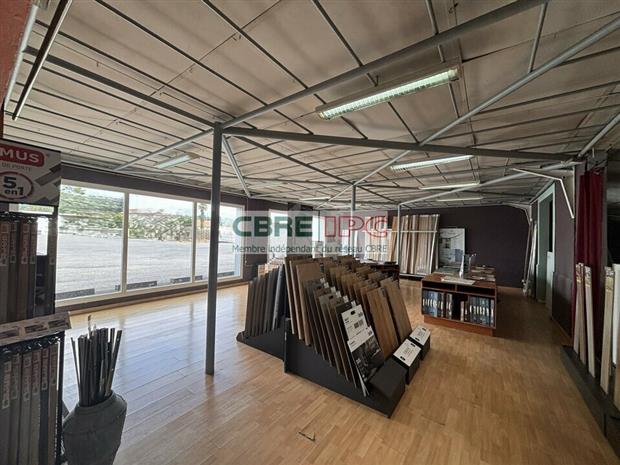 Commerce Location 64140 LONS  