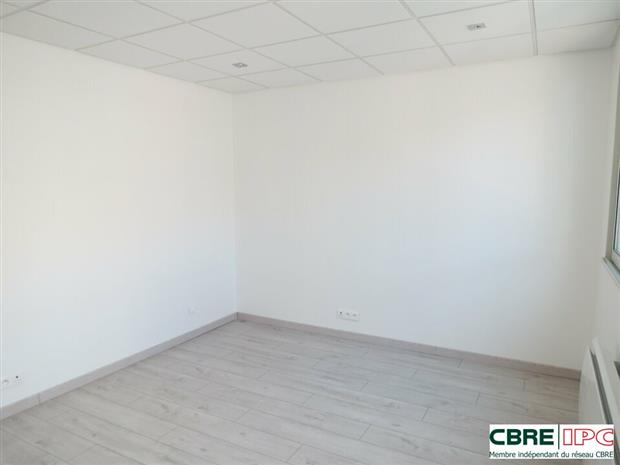 Bureau Location 64990 SAINT PIERRE D IRUBE  