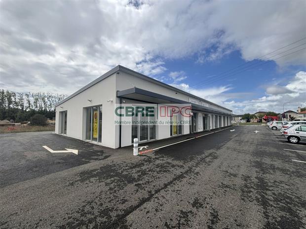 Commerce Location 64300 SAULT-DE-NAVAILLES  