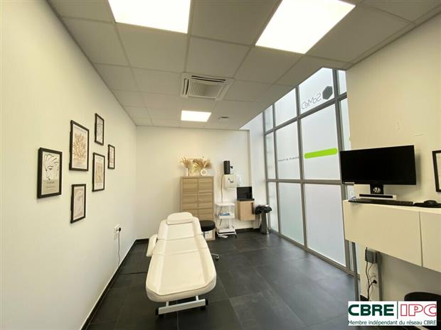 Commerce Location 64100 BAYONNE  