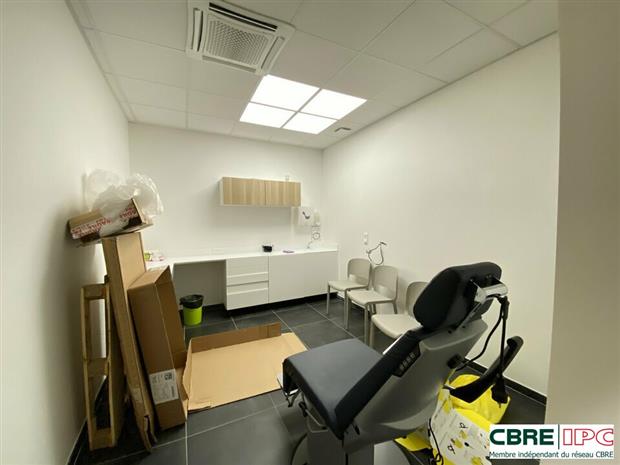 Commerce Location 64100 BAYONNE  