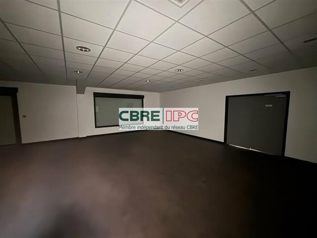 Local d'activités Location 64160 MORLAÀS  