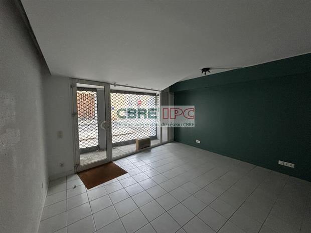 Commerce Location 64000 PAU  