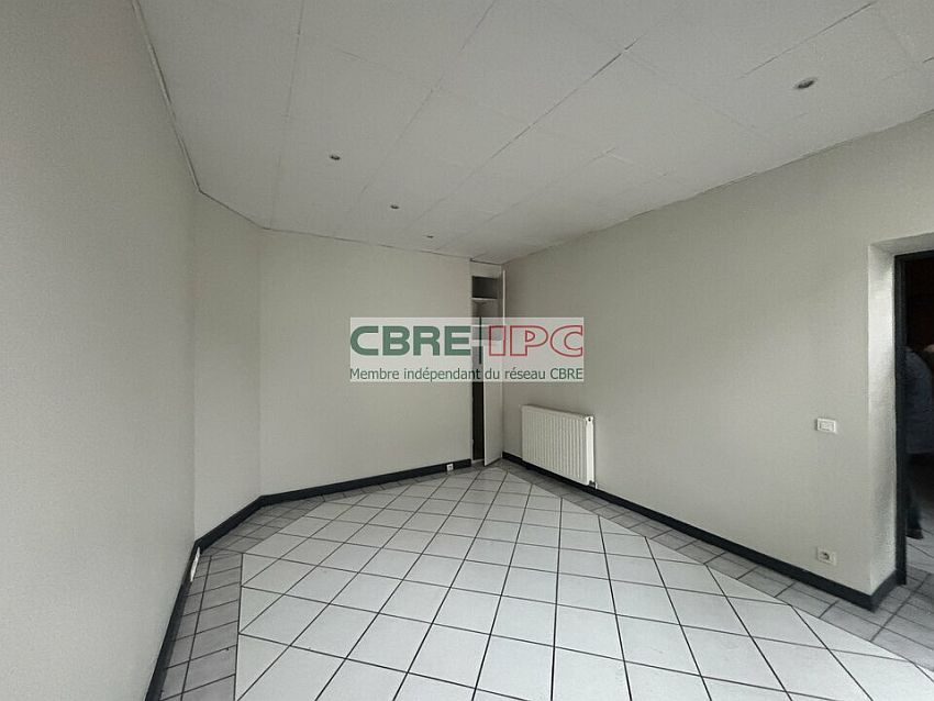 Commerce Location 64000 PAU  