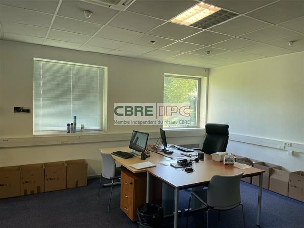 Bureau Location 64140 LONS  