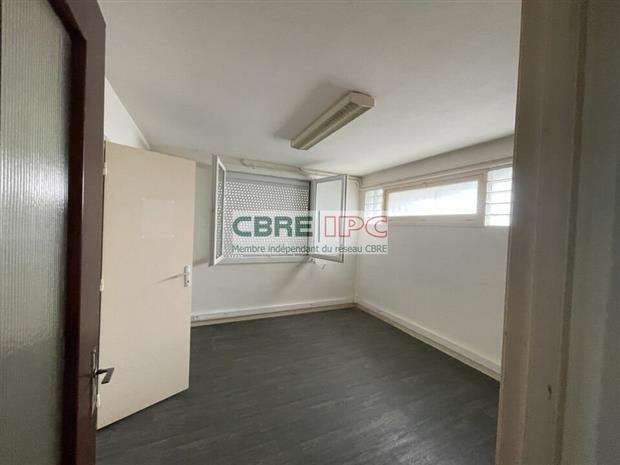 Bureau Location 64140 LONS  