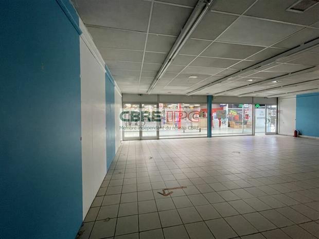 Commerce Location 64000 PAU  