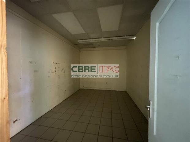 Commerce Location 64000 PAU  