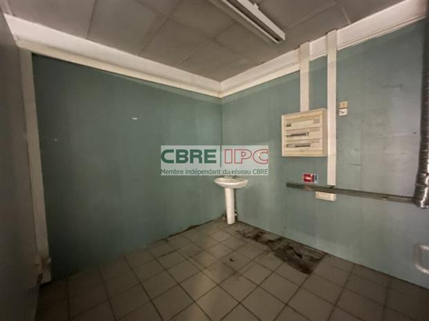 Commerce Location 64000 PAU  