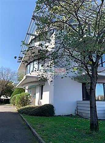 Bureau Location 64000 PAU  