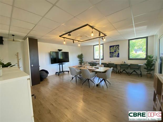 Bureau Vente 64990 SAINT PIERRE D'IRUBE  