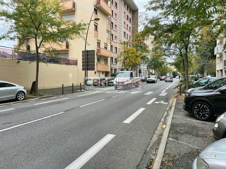 Commerce Location 64000 PAU  