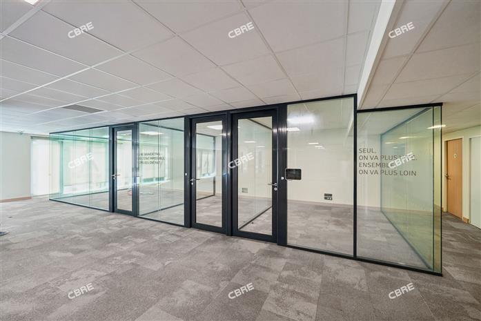 Bureau Vente/Location 33300 BORDEAUX 92 RUE LUCIEN FAURE