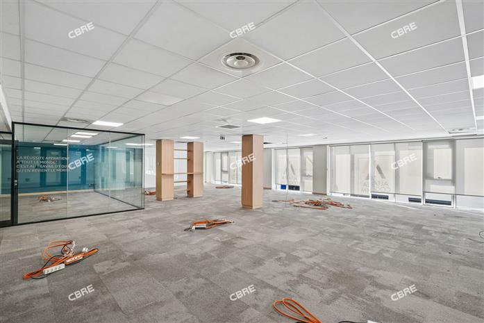 Bureau Vente/Location 33300 BORDEAUX 92 RUE LUCIEN FAURE
