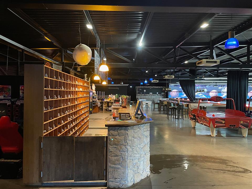 Commerce Vente 55000 FAINS VEEL