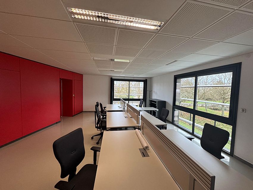 Bureau Location 57070 METZ