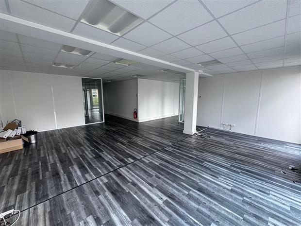 Bureau Location 57000 METZ