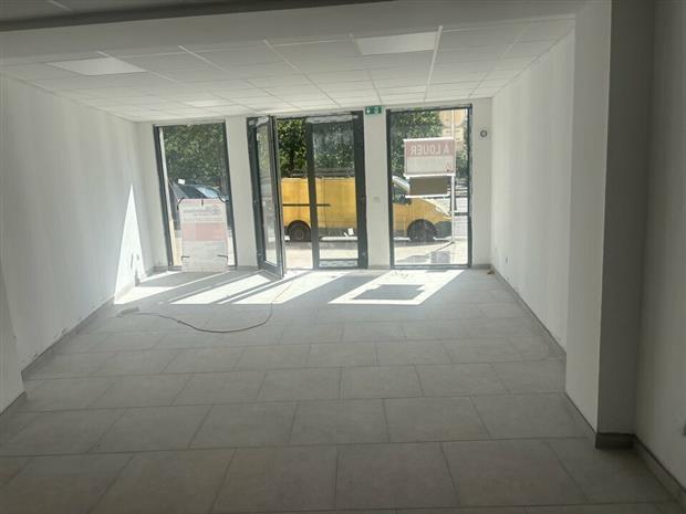 Commerce Location 57000 METZ