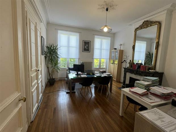Bureau Location 57000 METZ