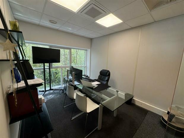 Bureau Location 57070 METZ