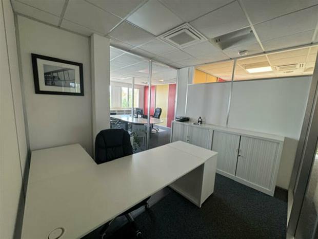Bureau Location 57070 METZ