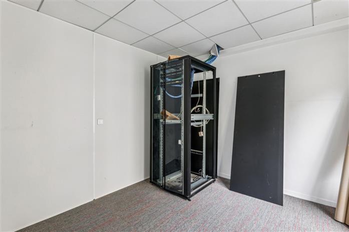 Bureau Location 92200 NEUILLY SUR SEINE 32 AVENUE CHARLES DE GAULLE