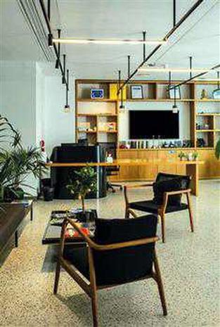 Bureau Location 75009 PARIS 10 RUE HENNER