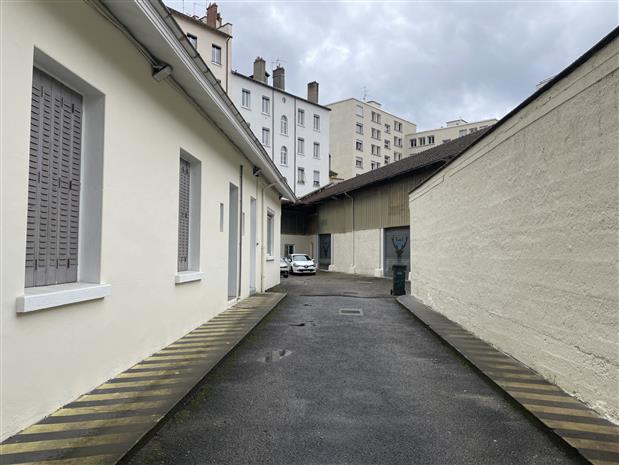 Local d'activités Location 69007 LYON