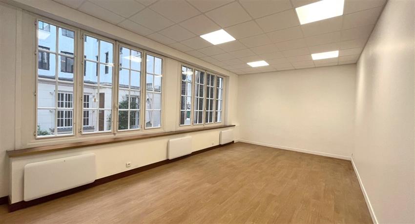 Bureau Location 75008 PARIS 29 RUE D'ASTORG