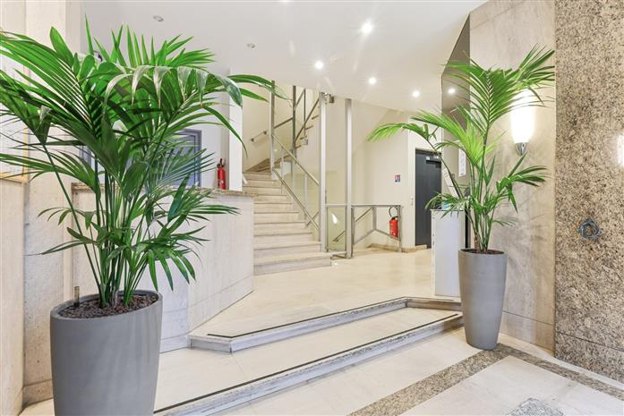 Bureau Location 75003 PARIS 82 RUE BEAUBOURG