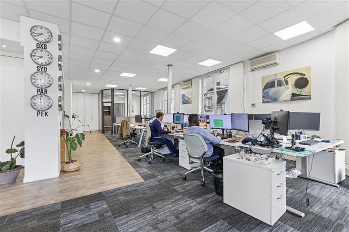 Bureau Location 75003 PARIS 82 RUE BEAUBOURG