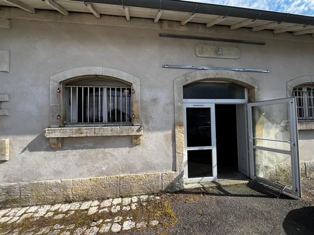 Local d'activités Location 16100 CHATEAUBERNARD