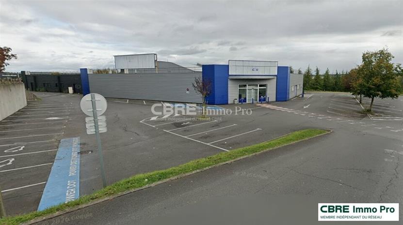 Commerce Location 16430 CHAMPNIERS