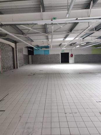 Commerce Location 17260 GEMOZAC  ZONE D'ACTIVITÉ DE PIED SEC