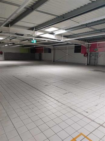 Commerce Location 17260 GEMOZAC  ZONE D'ACTIVITÉ DE PIED SEC