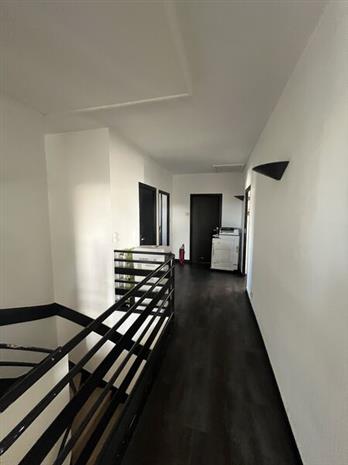 Bureau Location 17000 LA ROCHELLE