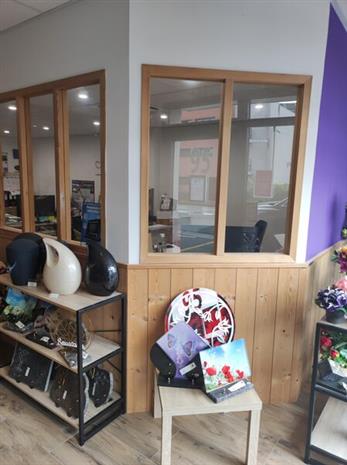 Commerce Location 17000 LA ROCHELLE