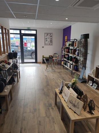 Commerce Location 17000 LA ROCHELLE