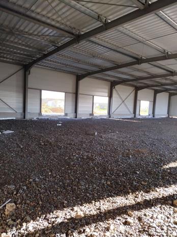 Commerce Location 79400 AZAY LE BRULE