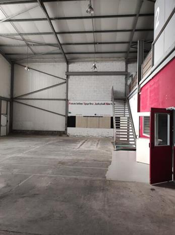 Local d'activités Location 79000 BESSINES